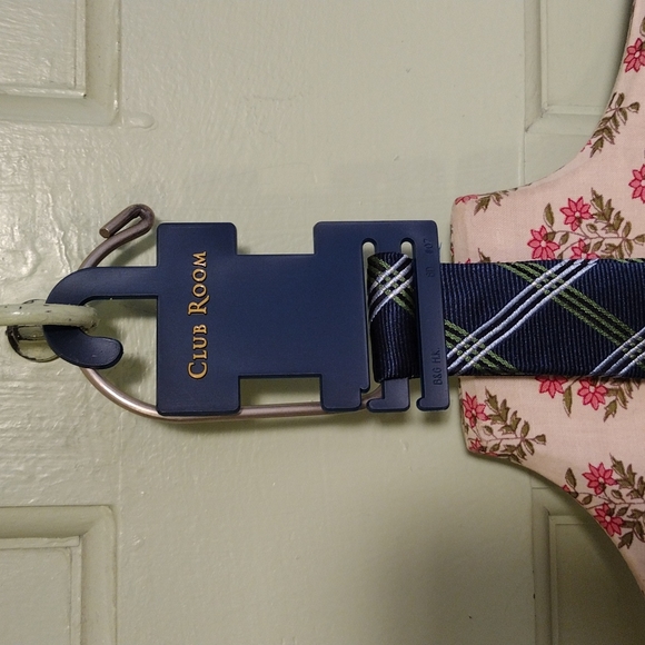 Men's Club Room (2 available) silk woven 50" × 3" navy blue green white tie 👔 - Picture 3 of 11